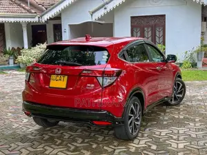 Honda Vezel RS Sensing 2017 SUV (Used)