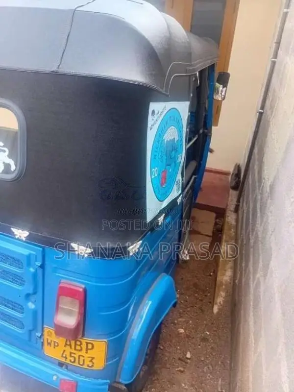 Bajaj 4 Stroke 2017 Three Wheel (Used)