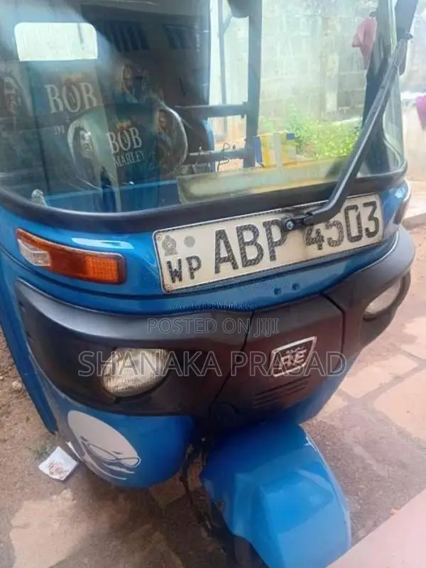 Bajaj 4 Stroke 2017 Three Wheel (Used)