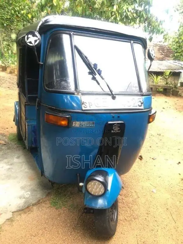 Bajaj 2 Stroke 2006 Three Wheel (Used)