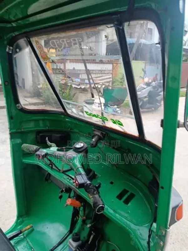 Bajaj 2 stroke 2004 Three Wheel (Used)