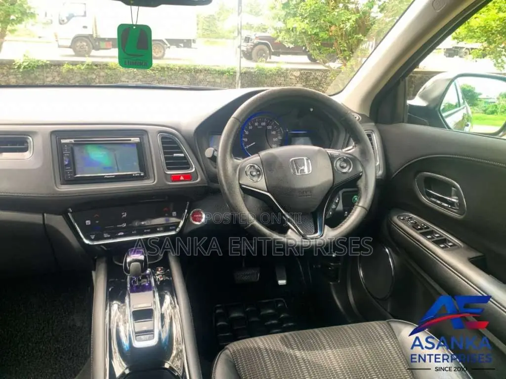 Honda Vezel Z Grade 2014 SUV (Used)