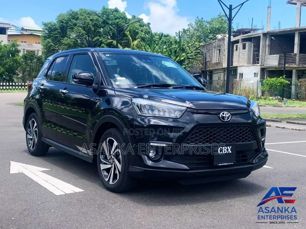 Toyota Raize Z BSM 2023 SUV (Used)