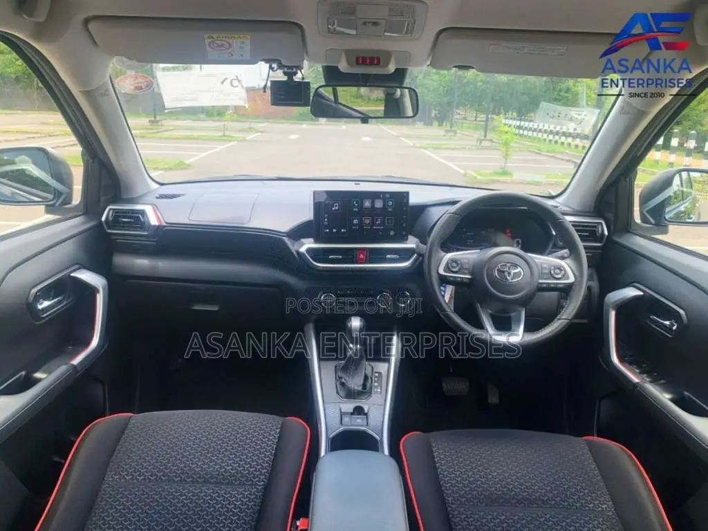 Toyota Raize Z BSM 2023 SUV (Used)
