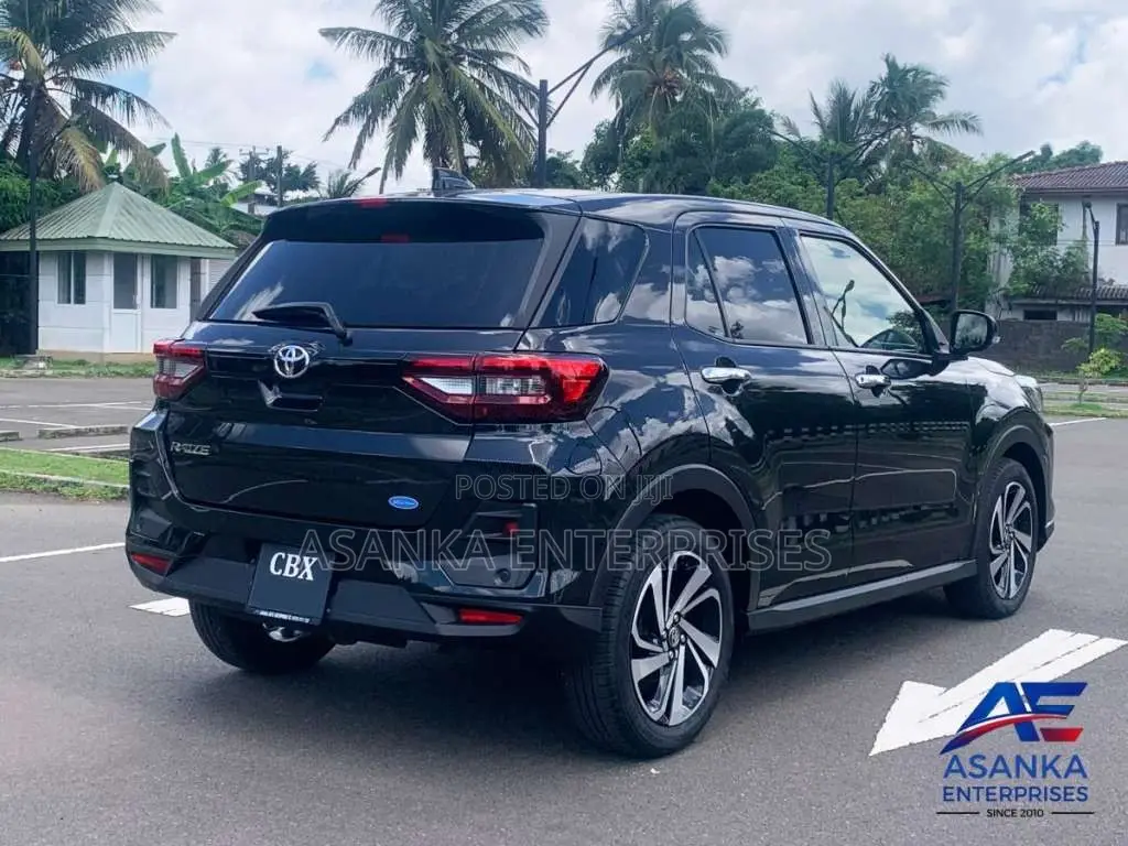 Toyota Raize Z BSM 2023 SUV (Used)