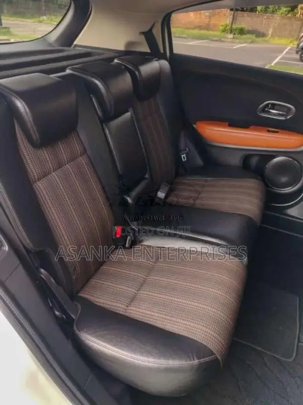 Honda Vezel Z Orange 2016 SUV (Used)