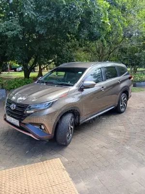 Toyota Rush 2018 SUV (Used)