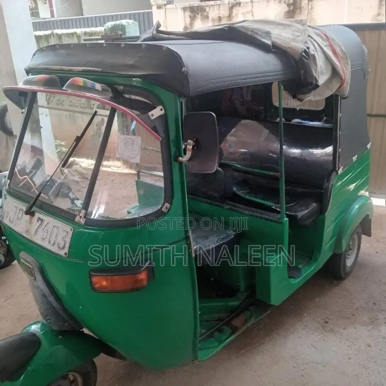 Bajaj 2 Stroke 2004 Three Wheel (Used)