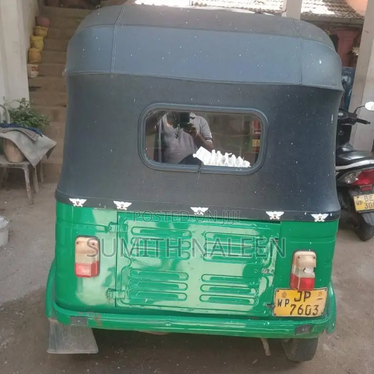 Bajaj 2 Stroke 2004 Three Wheel (Used)