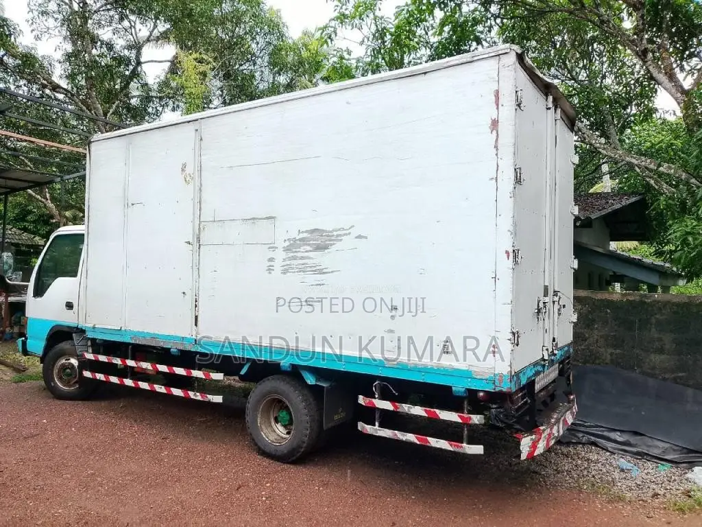 Isuzu 350 1991 Lorry (Used)