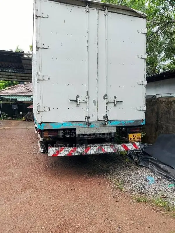 Isuzu 350 1991 Lorry (Used)