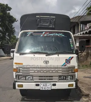 Toyota Dyna 1992 Lorry (Used)
