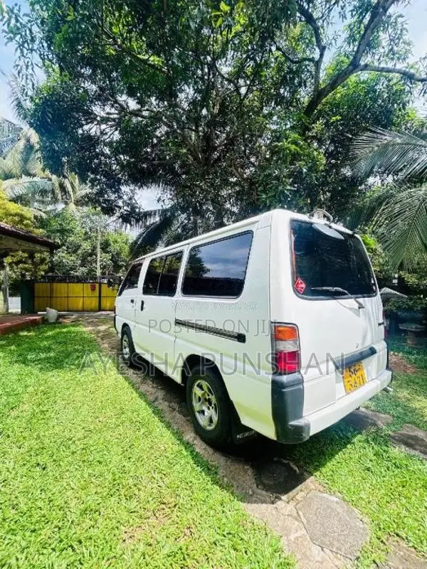 Mitsubishi Delica 1989 Van (Used)