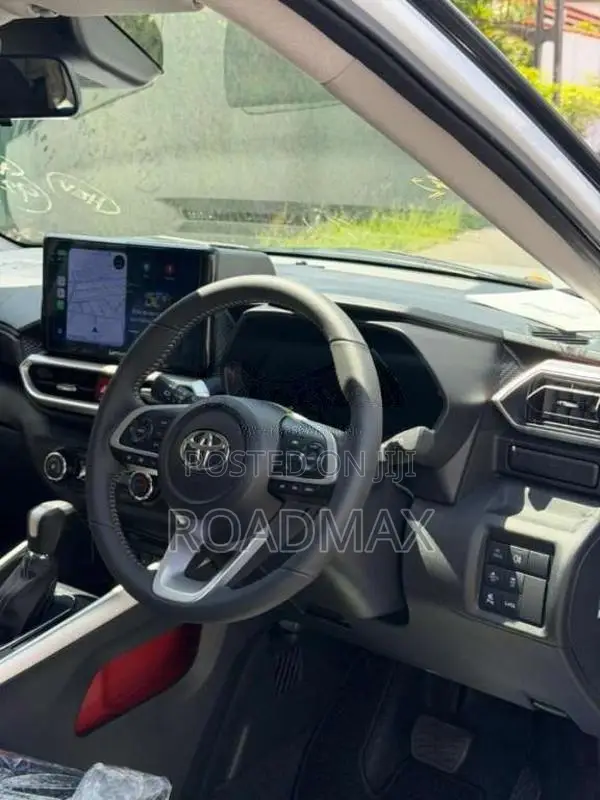 Toyota Raize Z Hybrid 2025 SUV Brand New