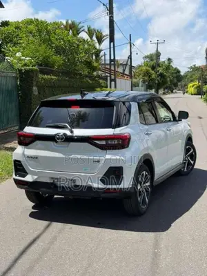 Toyota Raize Z Hybrid 2025 SUV Brand New