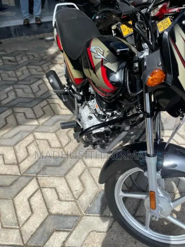 Bajaj Ct-100 2025 Motorbike (Used)