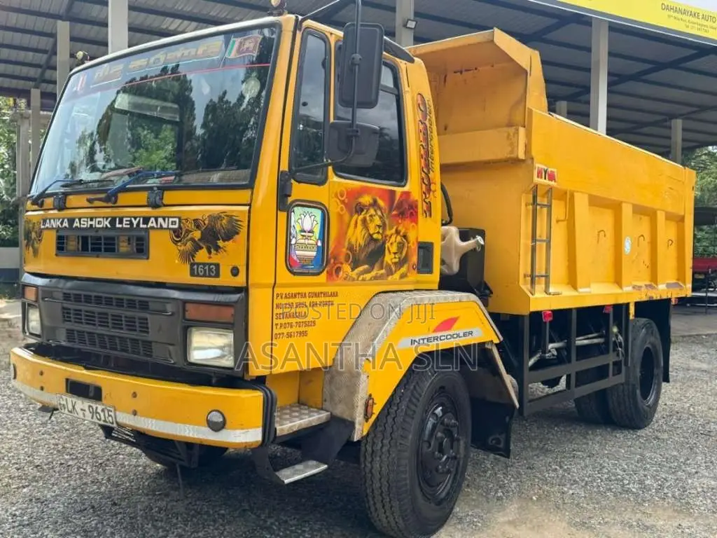 Ashok-Leyland Tipper 2013 Lorry (Used)