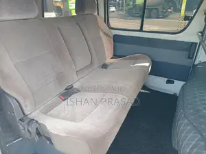 Toyota CR27 1992 Van (Used)