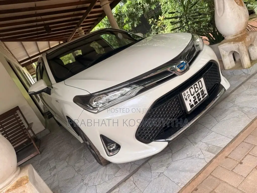 Toyota Axio WXB 2018 Car (Used)