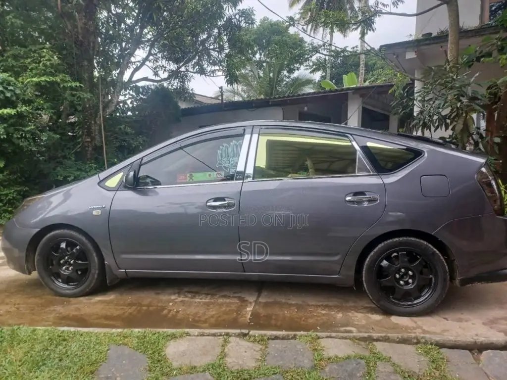 Toyota Prius 2007 Car (Used)