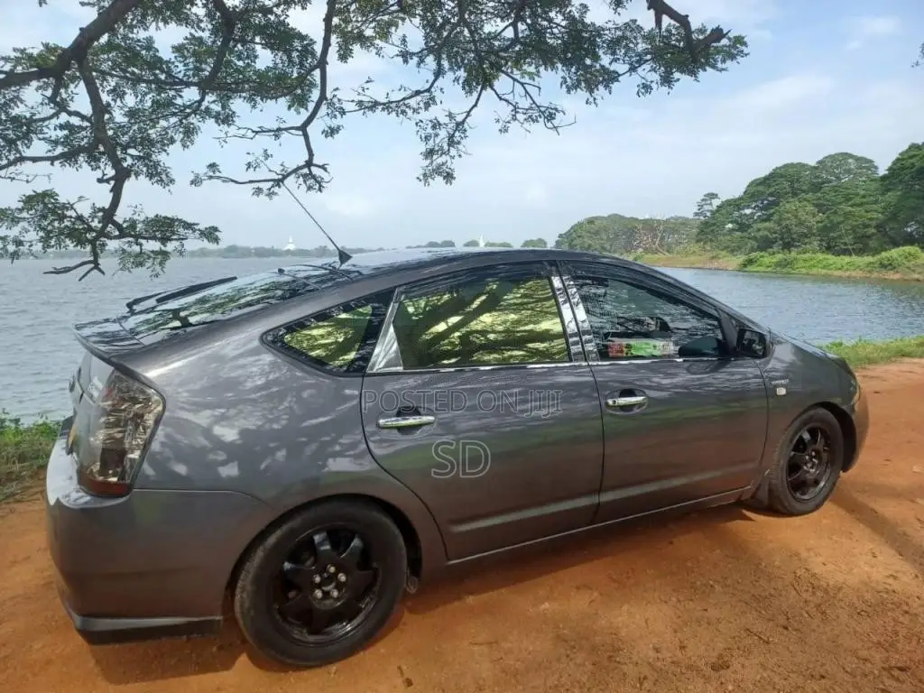 Toyota Prius 2007 Car (Used)