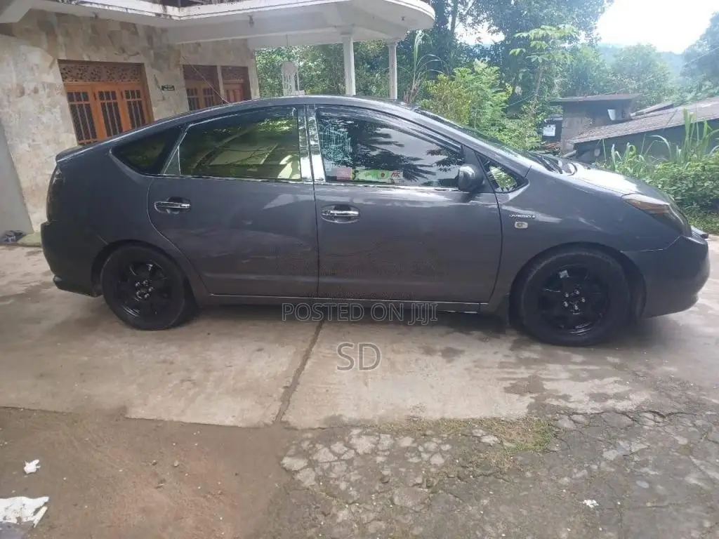 Toyota Prius 2007 Car (Used)