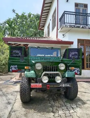 Mitsubishi 4DR5 1969 SUV (Used)