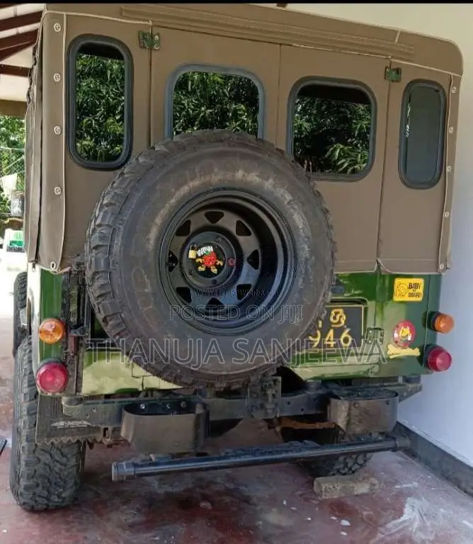 Mitsubishi 4DR5 1969 SUV (Used)