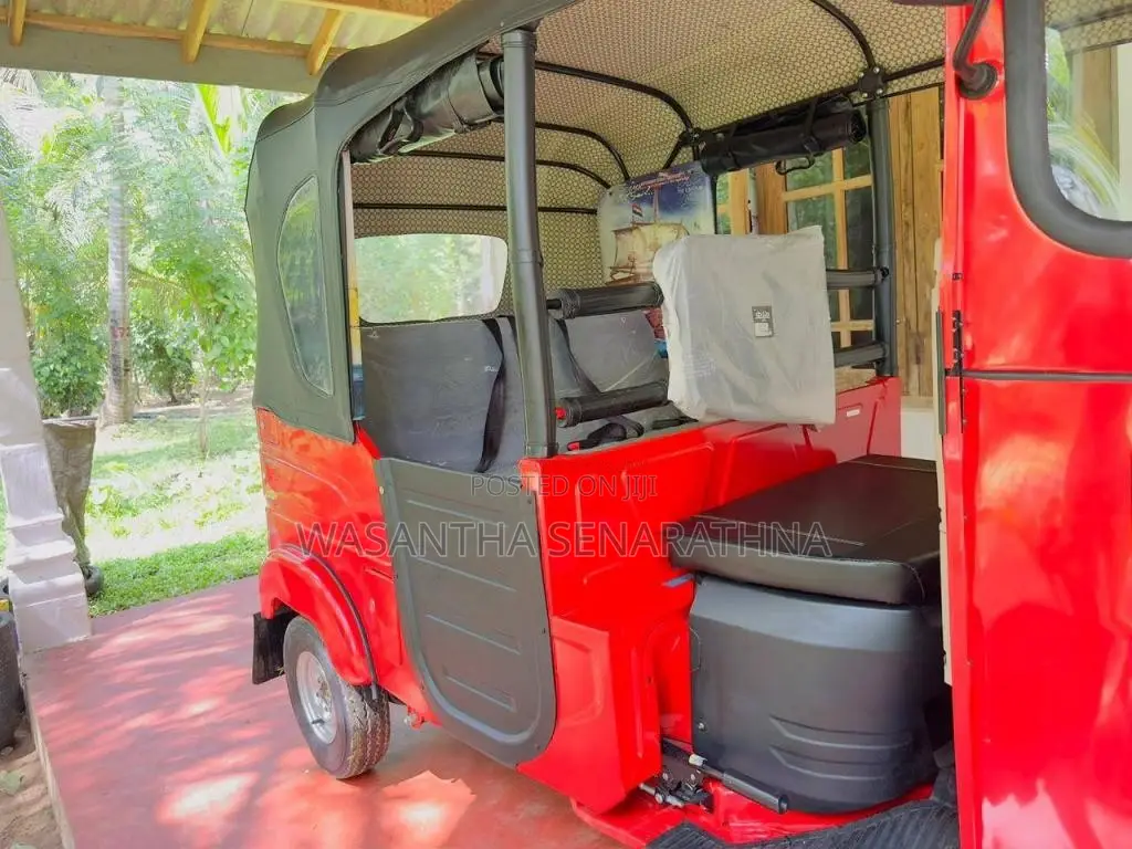 Bajaj RE 2025 Three Wheel (Used)