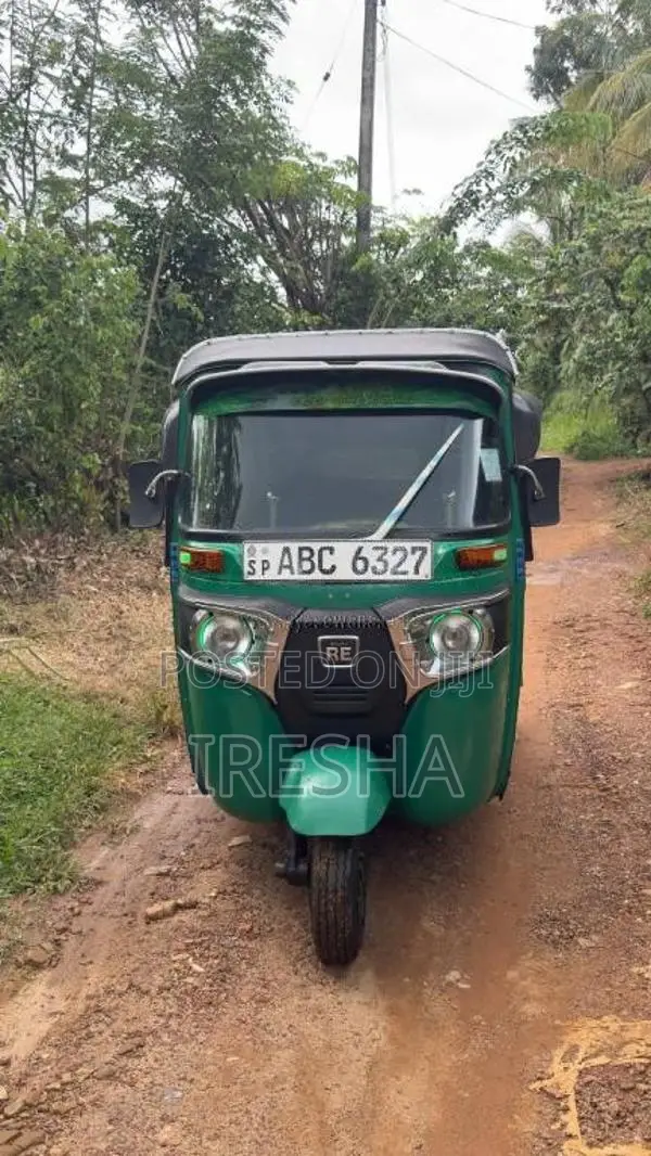 Bajaj 4 stroke 2015 Three Wheel (Used)