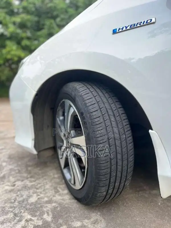 Honda Grace EX 2015 Car (Used)