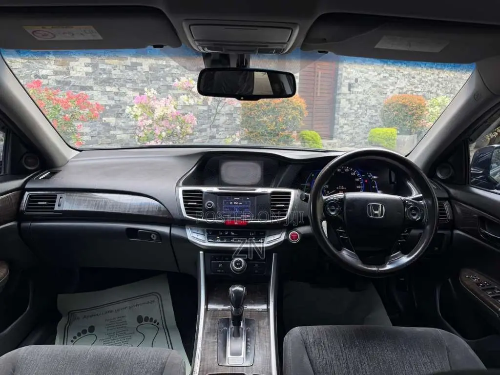 Honda Accord Hybrid 2015 Car (Used)