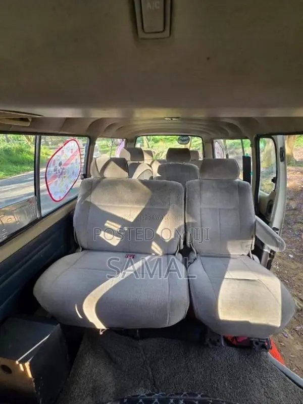 Toyota HIACE 1995 Van (Used)