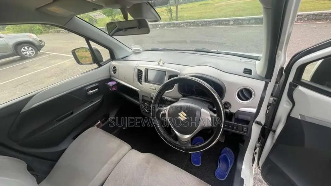 Suzuki Wagon R FZ 2015 Car (Used)