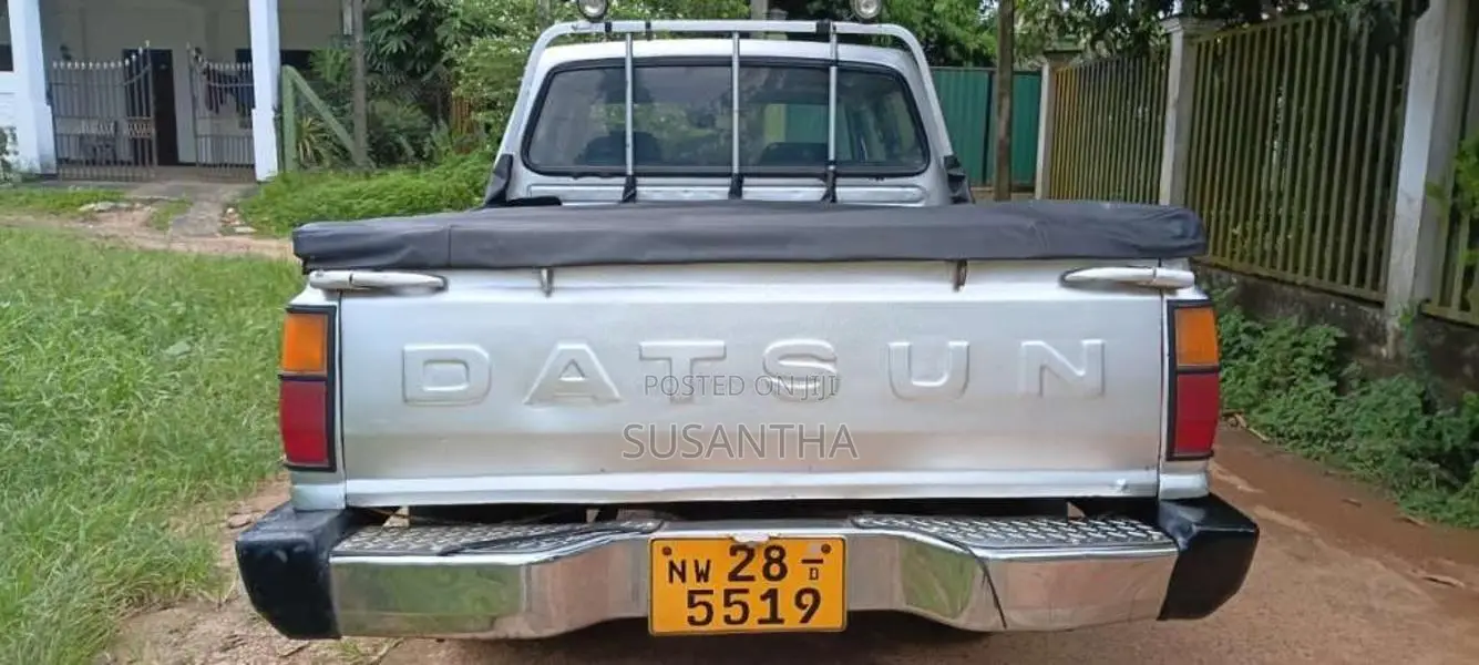 Nissan Double Cab 1984 Pickup (Used)