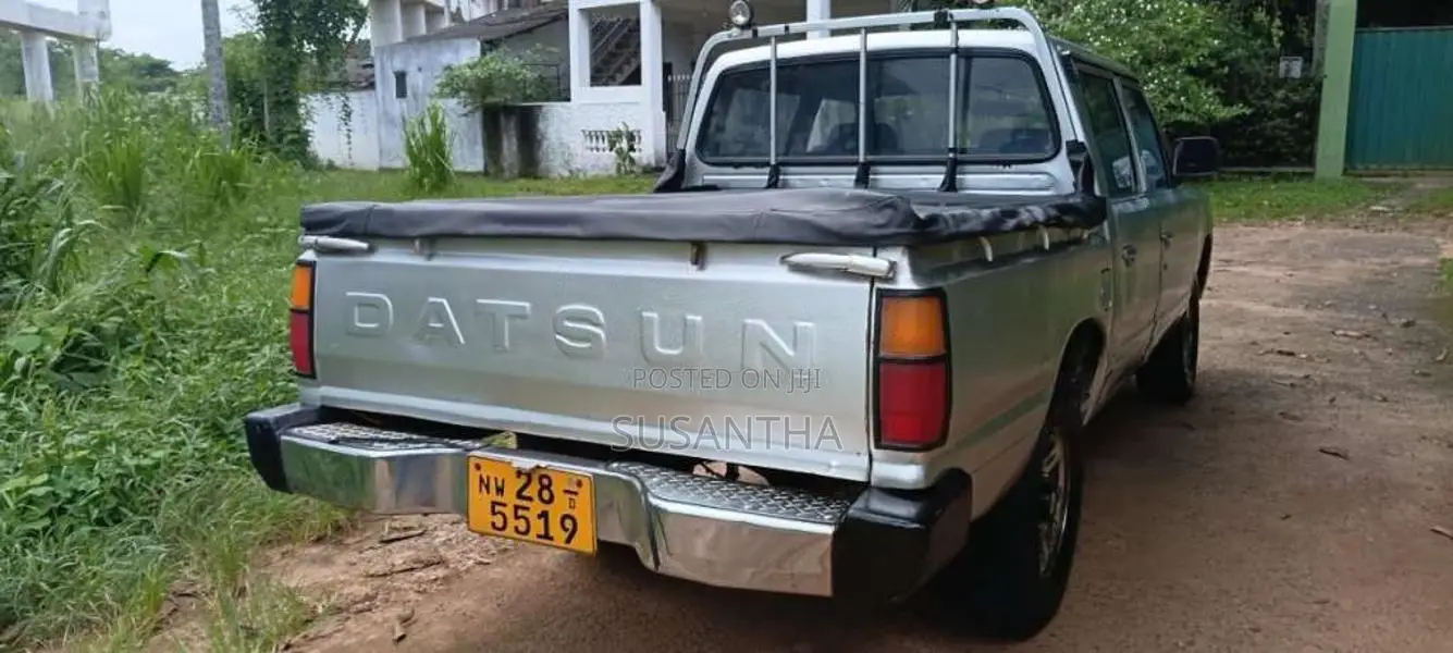 Nissan Double Cab 1984 Pickup (Used)