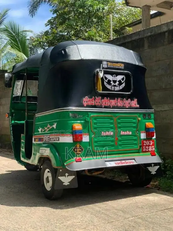 Bajaj Bajaj 1996 Three Wheel (Used)