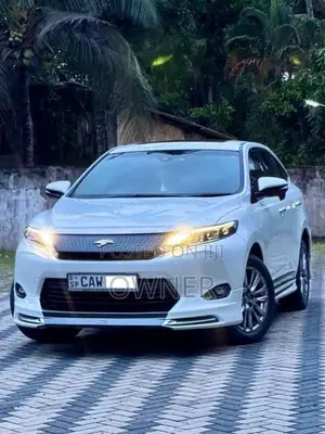 Toyota Harrier 2015 SUV (Used)