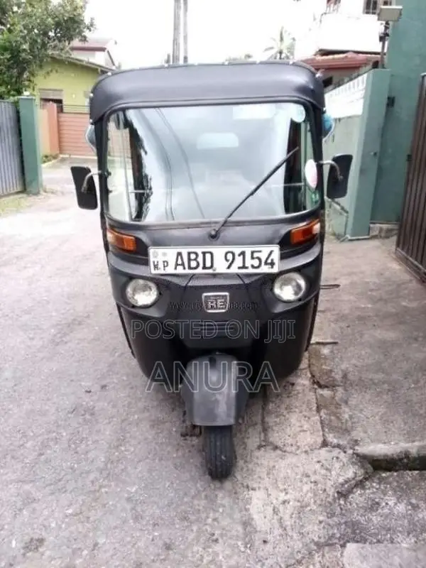 Bajaj 4 Stroke 2015 Three Wheel (Used)