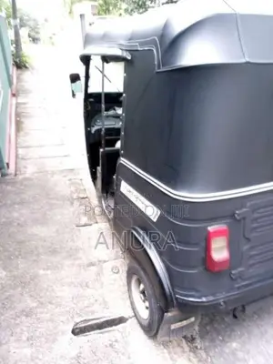 Bajaj 4 Stroke 2015 Three Wheel (Used)