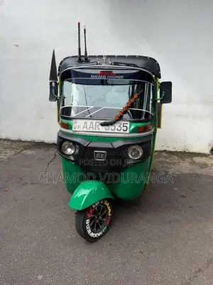 Bajaj 4 Stroke 2014 Three Wheel (Used)