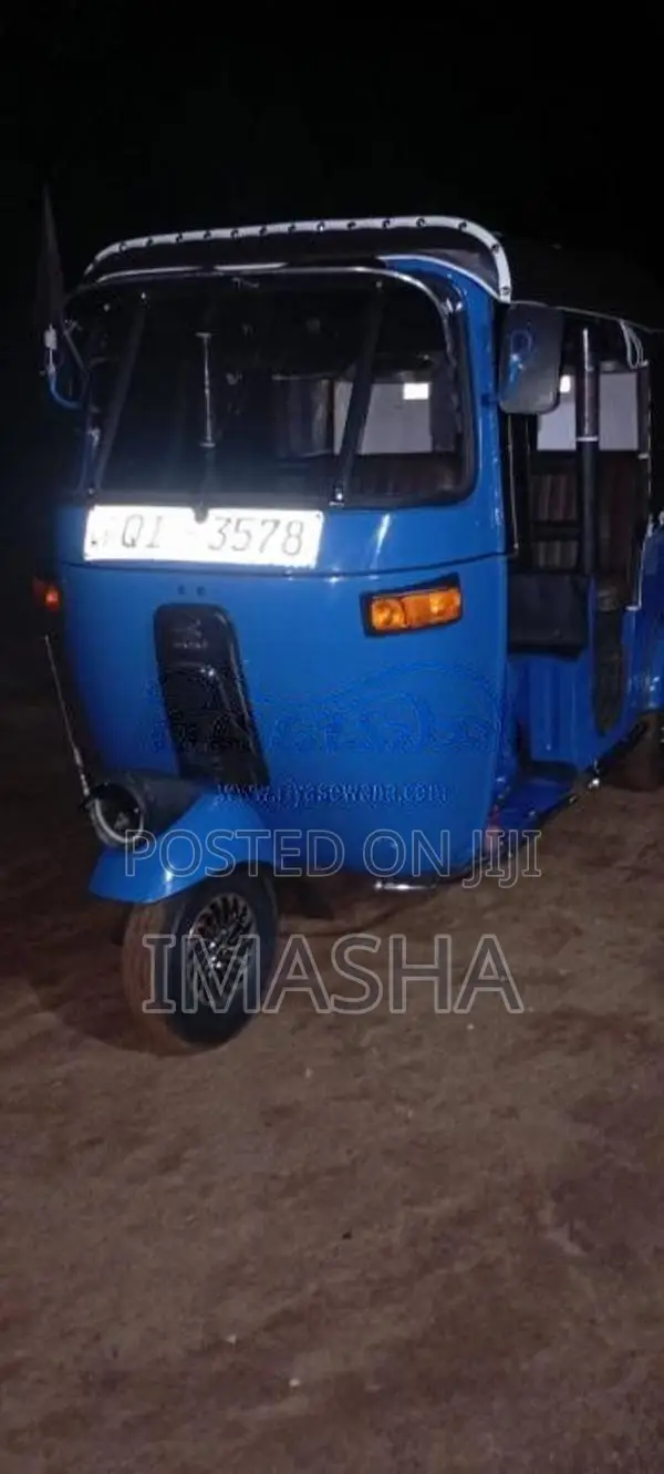 Bajaj 2 stroke 2006 Three Wheel (Used)
