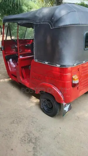 Bajaj RE 2 Stroke 2006 Three Wheel (Used)