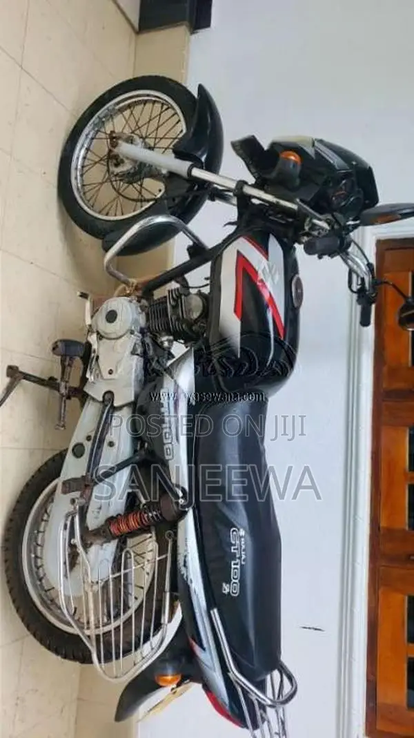 Bajaj CT-100 2012 Motorbike (Used)