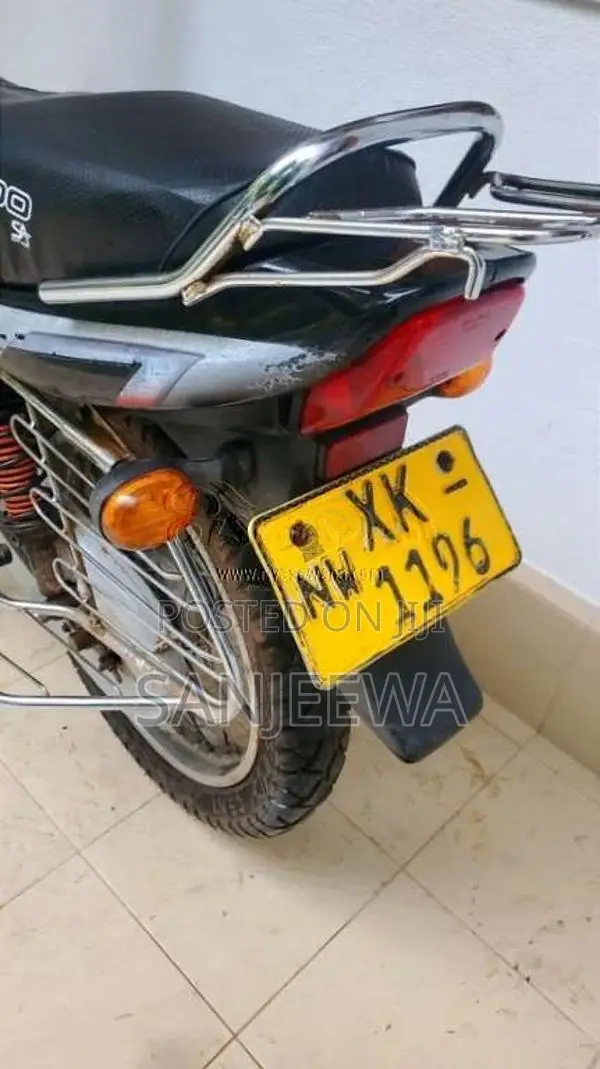 Bajaj CT-100 2012 Motorbike (Used)