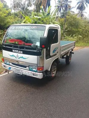 Nissan Atlas 1992 Lorry (Used)