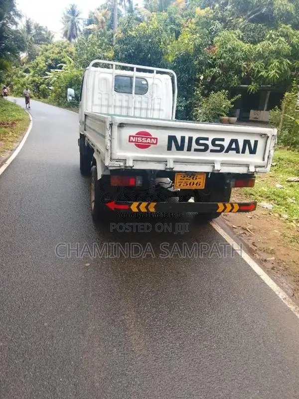 Nissan Atlas 1992 Lorry (Used)