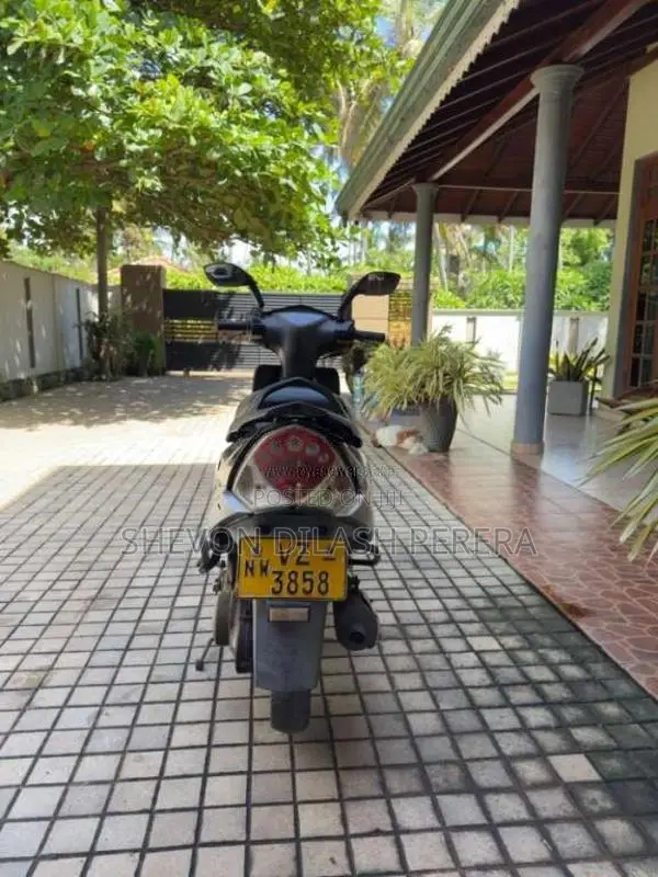 TVS Scooty Streak 2013 Motorbike (Used)