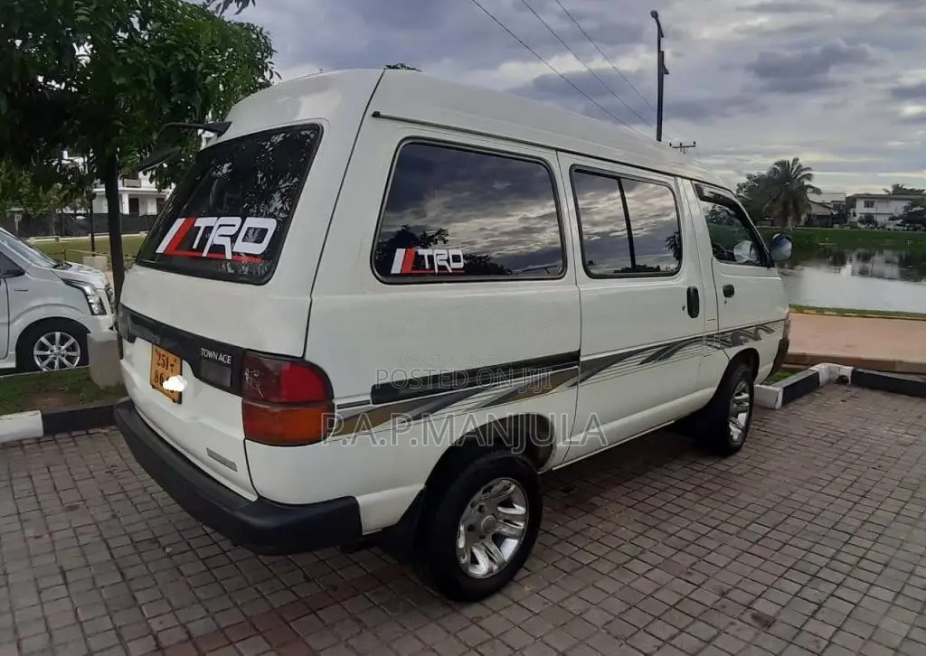 Toyota Townace Lotto CR27 1994 Van (Used)