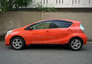 Toyota Aqua 2015 Car (Used)